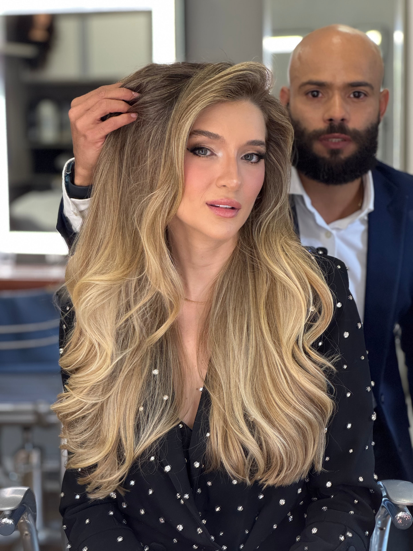 New Sanntos apresenta o resultado de mechas em uma cliente